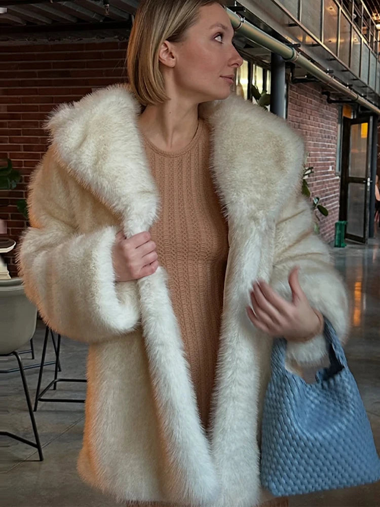Oversized Tip-dyed Lapel Furry Faux Fur Coats Women Elegant Turn-down Collar Long Sleeve Coat Designer New Winter Lady Outerwear